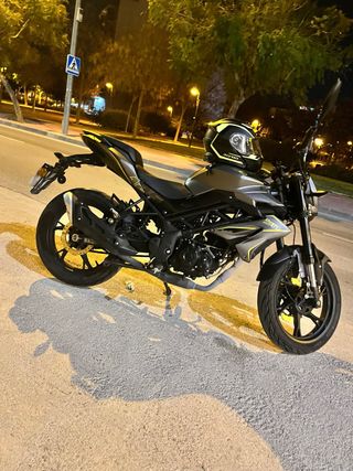 Benelli 125cc - Moto