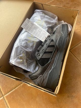 Adidas 2000 grises - 36 2/3