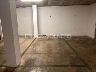 Garaje en venta en Arenal - La Pólvora en Dos Hermanas