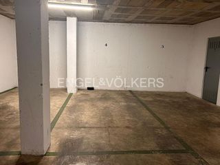 Garaje en venta en Arenal - La Pólvora en Dos Hermanas