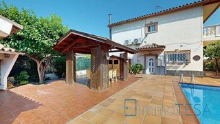 Chalet en venta en Ca n’Esteper – Can Gorgs – Can Gorgs II en Barbera del Vallès