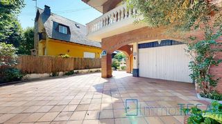 Chalet en venta en Ca n’Esteper – Can Gorgs – Can Gorgs II en Barbera del Vallès