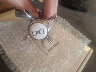 Rubinetto bagno DD: valvola & pomello