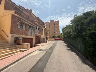 Casa adosada en alquiler en Cabo de las Huertas en Alicante