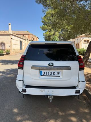 Toyota Land Cruiser 150 2018