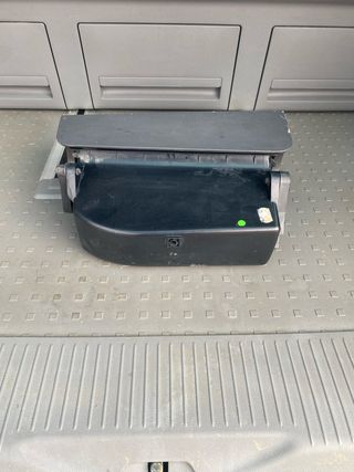 Guantera VW Multivan T5.1