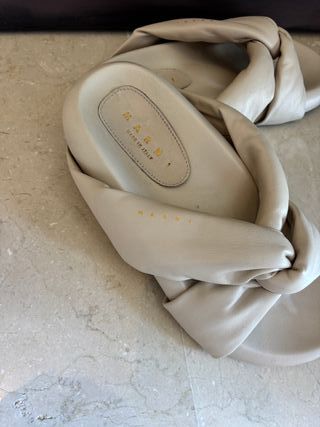 Sandalias Marni beige
