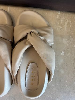 Sandalias Marni beige