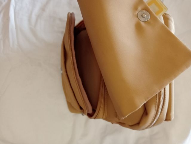 Bolso Adolfo Domínguez beige