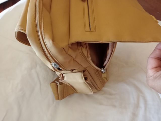 Bolso Adolfo Domínguez beige