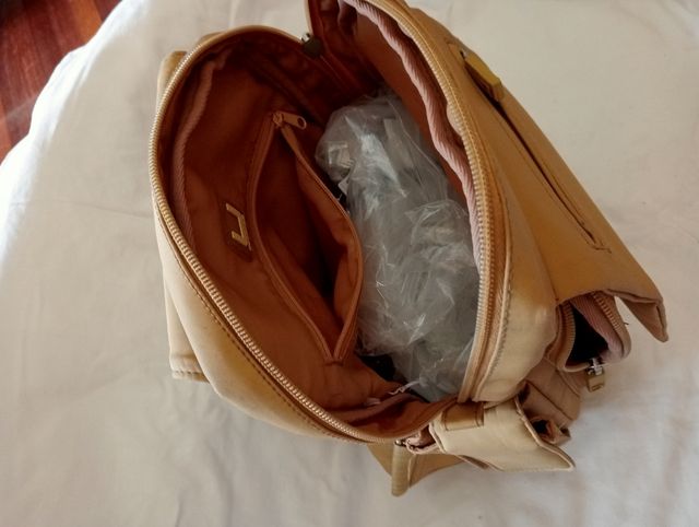 Bolso Adolfo Domínguez beige