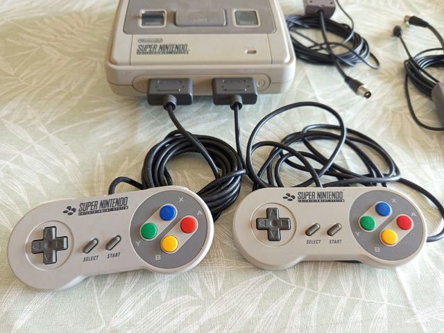 Super Nintendo (SNES) PAL - Consola