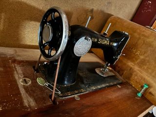 Máquina coser Sigma Antigua