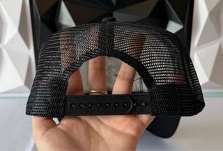 Gorra Glitch Blanca y Negra