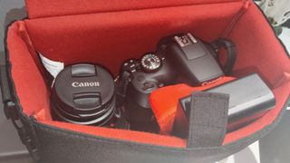 Canon EOS 2000D