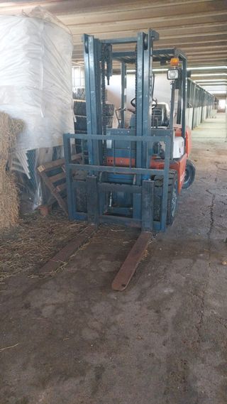 Carretilla elevadora PCAT 35