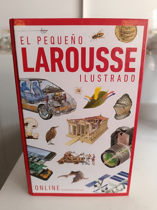 El Pequeño Larousse ilustrado (Larousse - Lengu...
