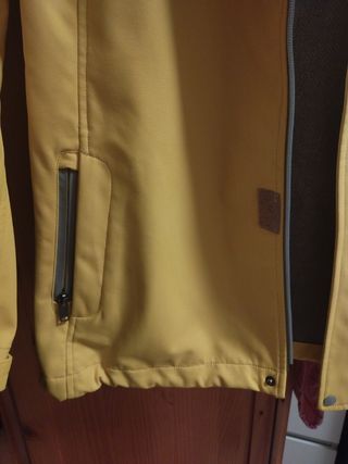 Roamers&Seekers Chaqueta Lluvia Amarilla Talla S