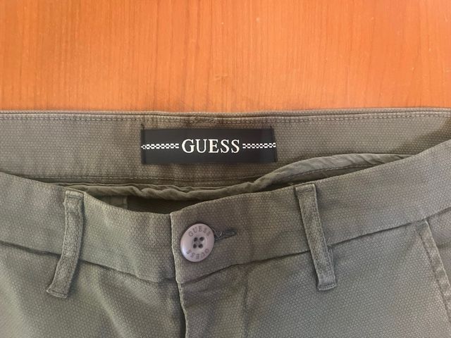 Bermudas Guess - Verde Oscuro