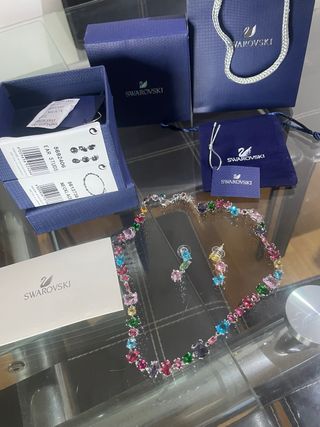 Collar y pendientes Swarovski multicolor