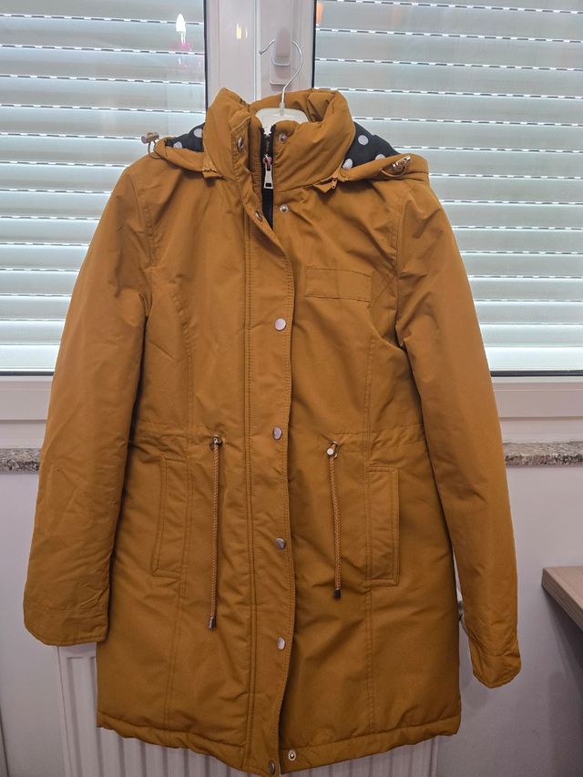 Cazadora plumas mostaza