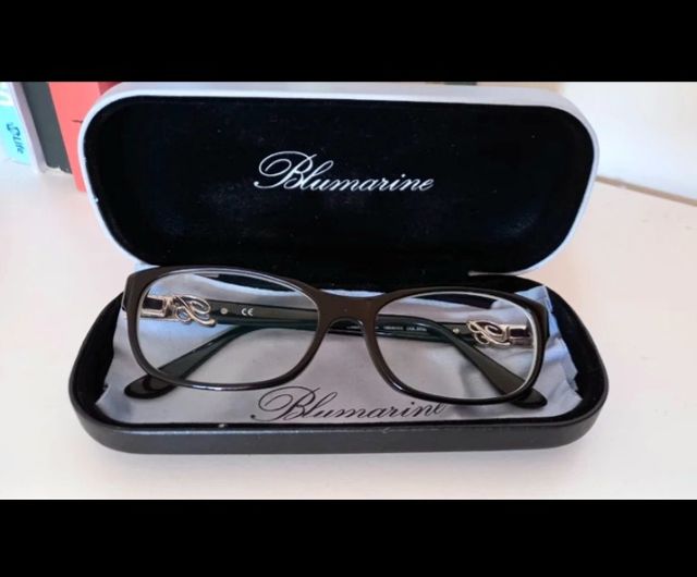 Occhiali Blumarine neri eleganti