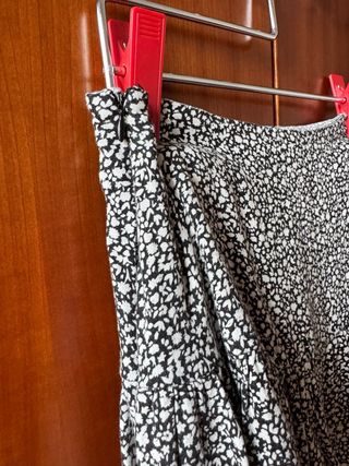 Falda pantalon negra flores - Mini 