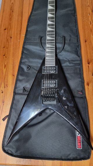 Guitarra Jackson JS32 King V Negra