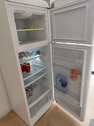 Nevera Smeg blanca estilo retro