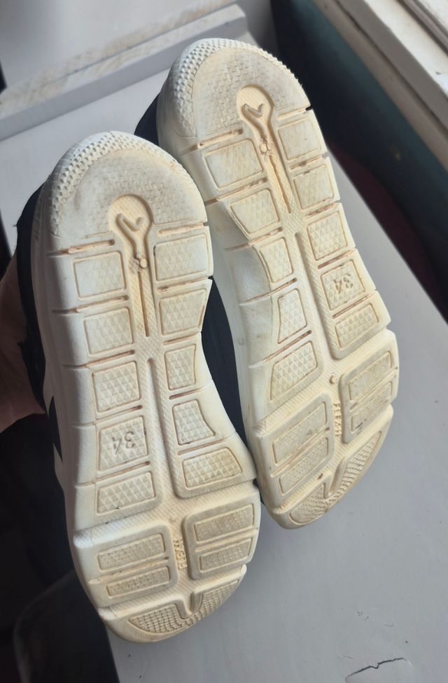 Bambas niño velcro talla 34