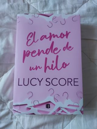 El amor pende de un hilo