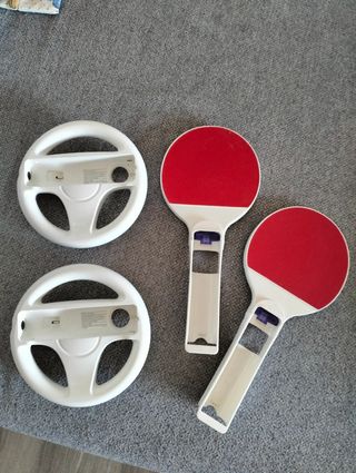 Wii Accesorios: 2 Volantes + 2 Raquetas