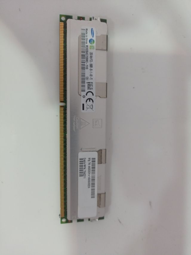 Memoria RAM Samsung 32GB M393B4G70BM0-YH9 PC3L-160