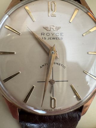 Reloj Suizo Royce antimagnético restaurado.