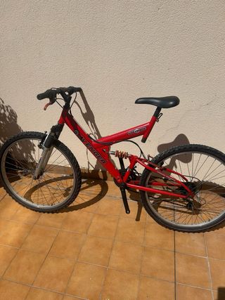 Bicicleta montaña 26" Avenger para piezas