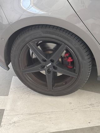 4 llantas 17" + 6 neumáticos