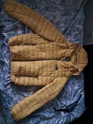 Chaqueta The North Face Amarilla