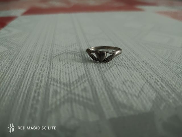 Plata antigua: anillos, colgantes y cadena