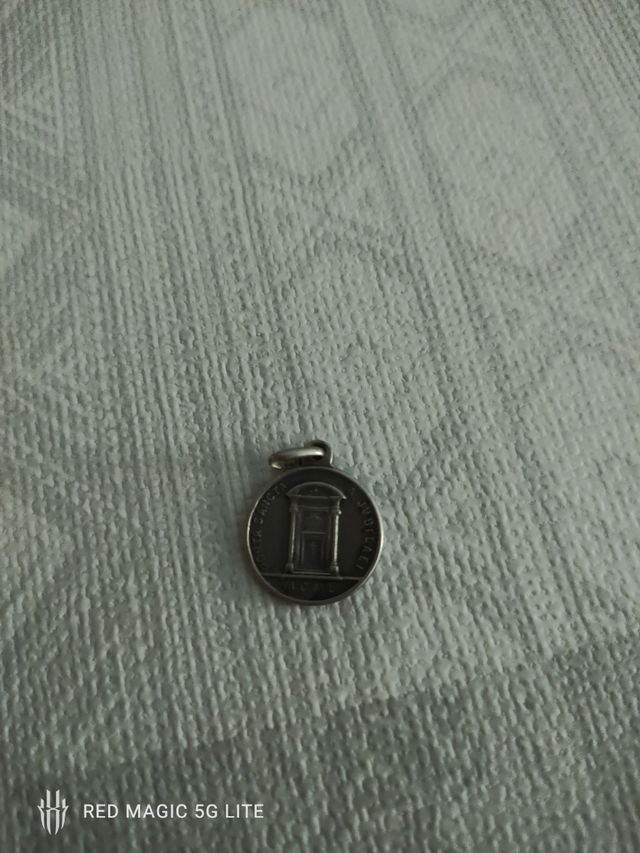 Plata antigua: anillos, colgantes y cadena