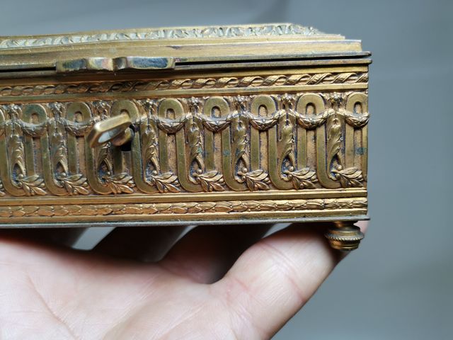 Cofanetto in Oro Bronzo Antico