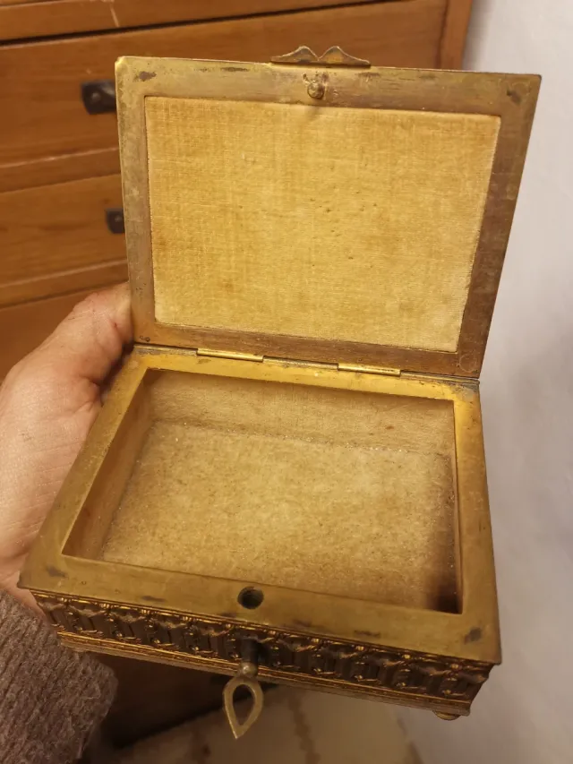 Cofanetto in Oro Bronzo Antico