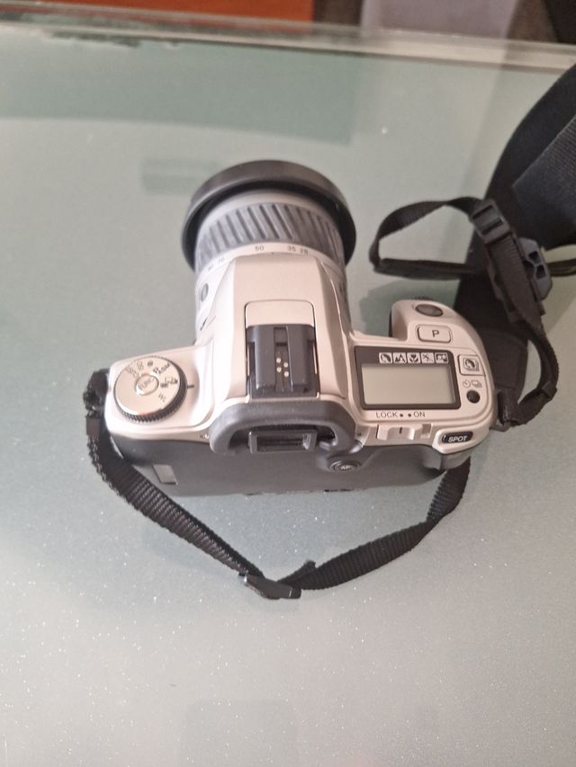 Minolta 505si Super AF 28-80 cámara