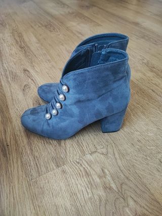 Botas mujer ante gris