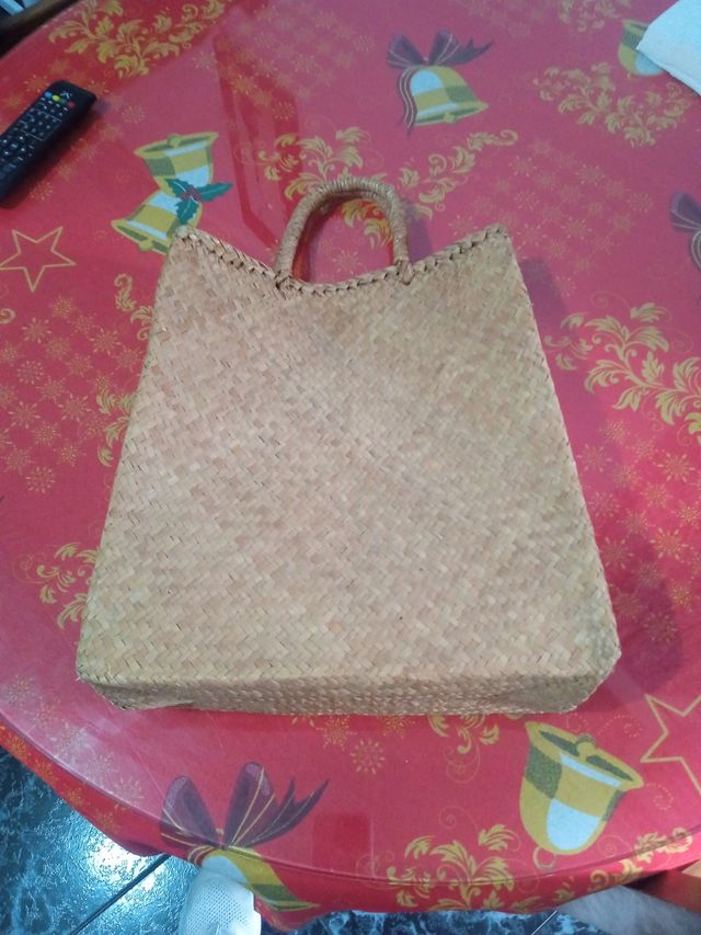 Bolsa mimbre beige