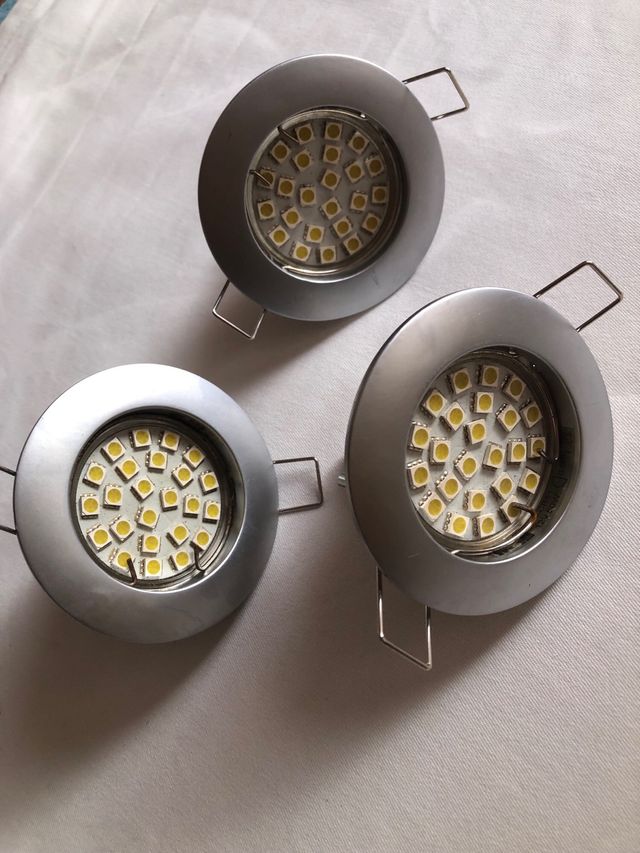3 Focos LED empotrables - Plata
