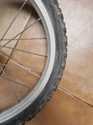 Bicicleta niño 16" usada