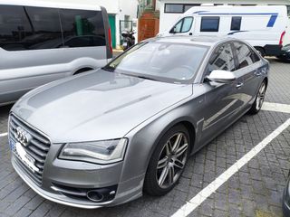 Audi S8 2013
