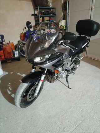 Yamaha Fazer 600