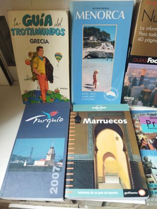 Lote 9 Guias de Viajes x 4€