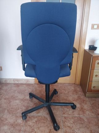 Silla giratoria ruedas oficina escritorio 